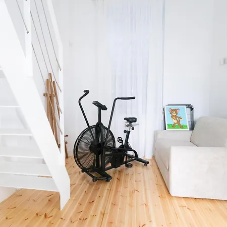 Nyaraló 1924 Gemini House Jacuzzi, Garden, Rooftop *