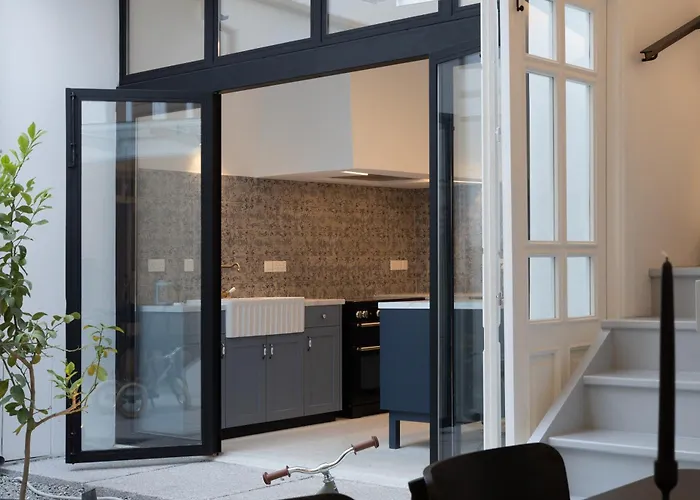 1924 Gemini House Jacuzzi, Garden, Rooftop