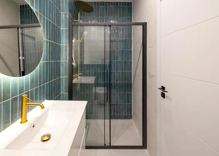 1924 Gemini House Jacuzzi, Garden, Rooftop 度假居