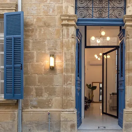 1924 Gemini House Jacuzzi, Garden, Rooftop Holiday home